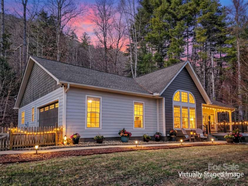 166 Amaroo Ridge, Webster, NC 28788.  MLS# CAR4334119, YatesRealty ID 4599. 