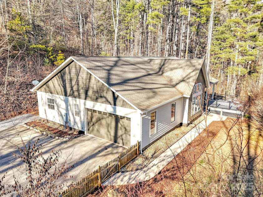 166 Amaroo Ridge, Webster, NC 28788.  MLS# CAR4334119, YatesRealty ID 4599. 