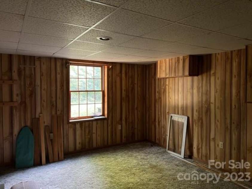 2752 Old Highway 221 None, Marion, NC 28752.  MLS# CAR4074622, YatesRealty ID 4599. 
