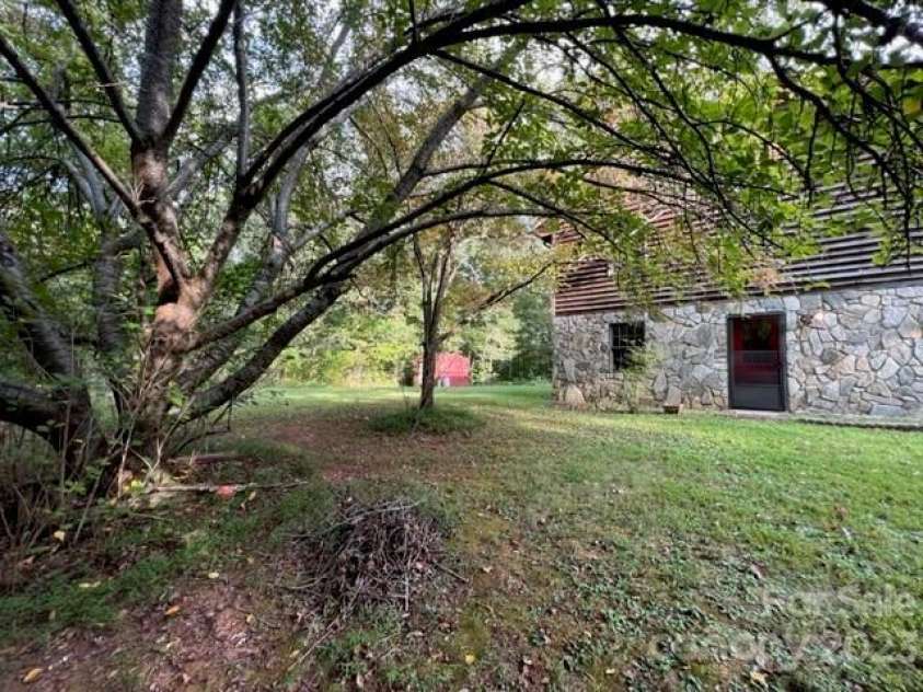 2752 Old Highway 221 None, Marion, NC 28752.  MLS# CAR4074622, YatesRealty ID 4599. 