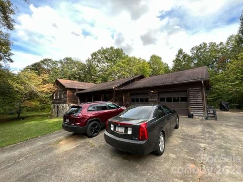 2752 Old Highway 221 None, Marion, NC 28752.  MLS# CAR4074622, YatesRealty ID 4599. 