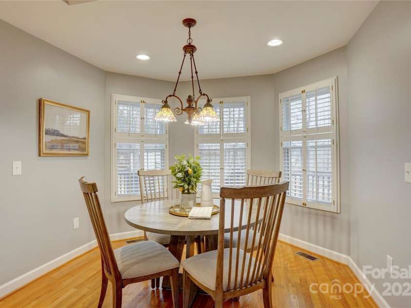 5306 Club View Drive, Concord, NC 28025.  MLS# CAR4332887, YatesRealty ID 4599. 