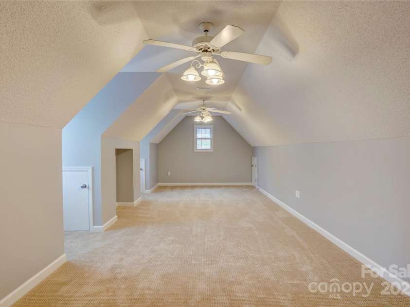 5306 Club View Drive, Concord, NC 28025.  MLS# CAR4332887, YatesRealty ID 4599. Bonus Room