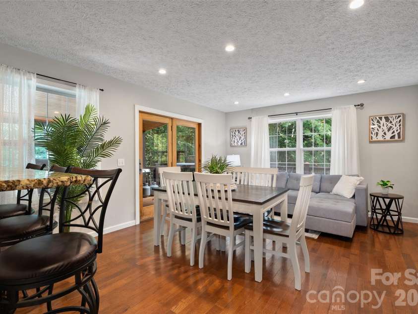366 Sequoyah Drive, Waynesville, NC 28785.  MLS# CAR4413892, YatesRealty ID 45990. 