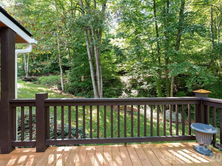 366 Sequoyah Drive, Waynesville, NC 28785.  MLS# CAR4413892, YatesRealty ID 45990. 