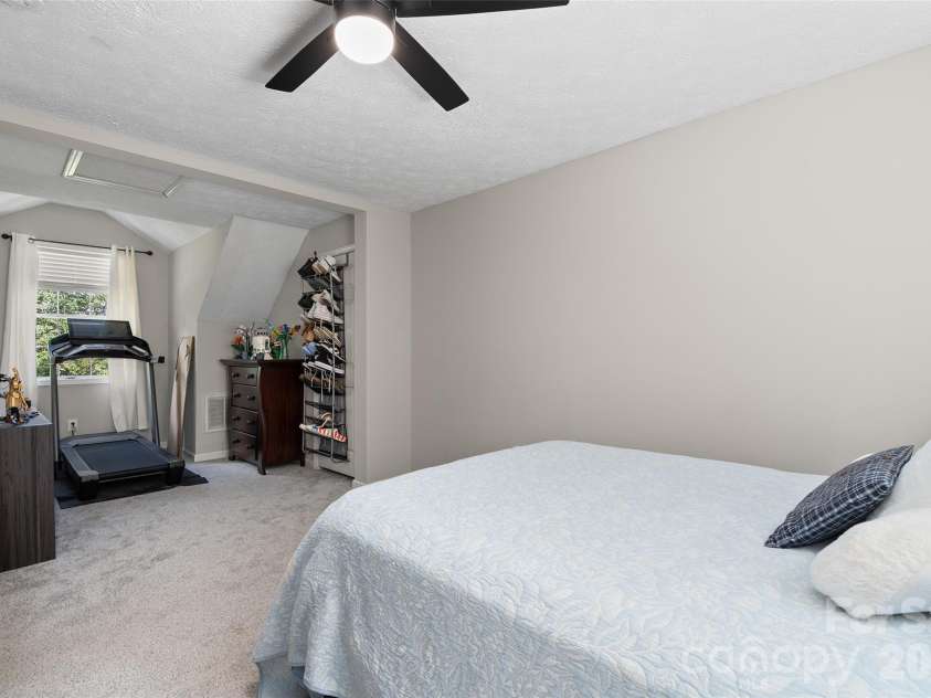366 Sequoyah Drive, Waynesville, NC 28785.  MLS# CAR4413892, YatesRealty ID 45990. 