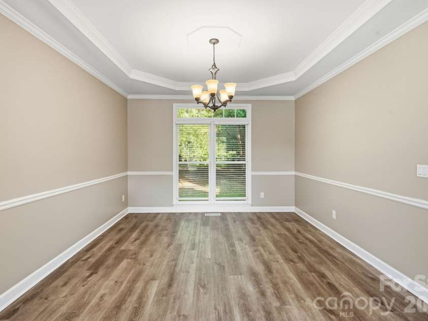 1321 Hillshire Meadow Drive, Matthews, NC 28105.  MLS# CAR4415278, YatesRealty ID 45991. 