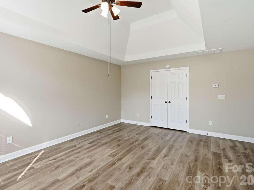 1321 Hillshire Meadow Drive, Matthews, NC 28105.  MLS# CAR4415278, YatesRealty ID 45991. 