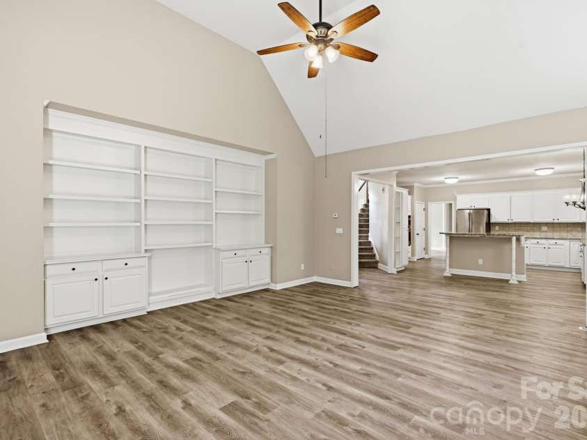1321 Hillshire Meadow Drive, Matthews, NC 28105.  MLS# CAR4415278, YatesRealty ID 45991. 