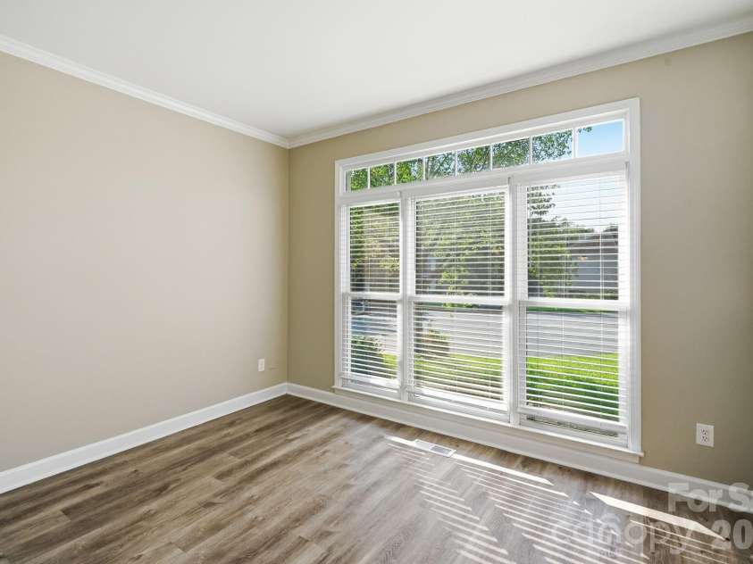 1321 Hillshire Meadow Drive, Matthews, NC 28105.  MLS# CAR4415278, YatesRealty ID 45991. 