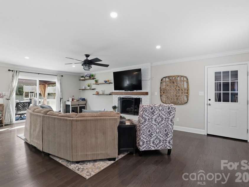 7808 Biddstone Court, Charlotte, NC 28226.  MLS# CAR4414783, YatesRealty ID 45992. 
