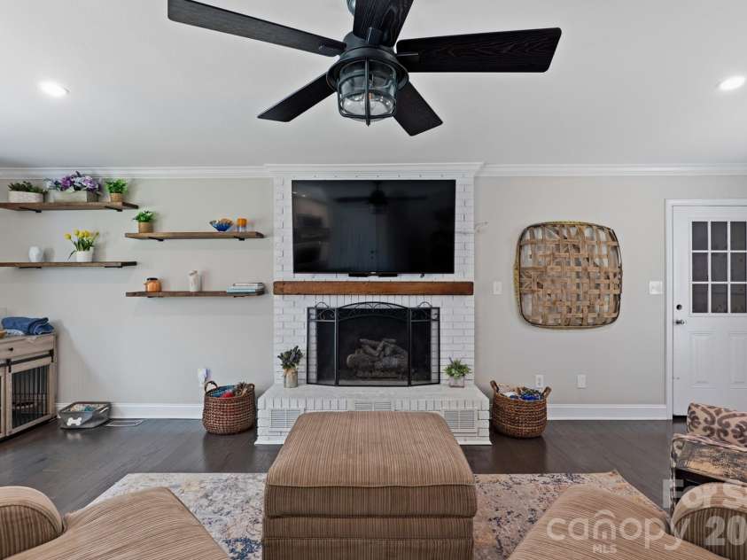 7808 Biddstone Court, Charlotte, NC 28226.  MLS# CAR4414783, YatesRealty ID 45992. 