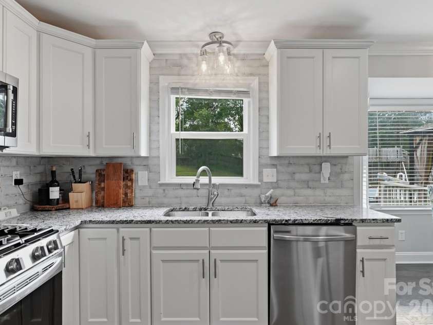 7808 Biddstone Court, Charlotte, NC 28226.  MLS# CAR4414783, YatesRealty ID 45992. 