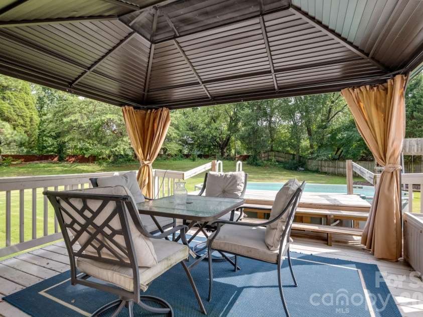 7808 Biddstone Court, Charlotte, NC 28226.  MLS# CAR4414783, YatesRealty ID 45992. 
