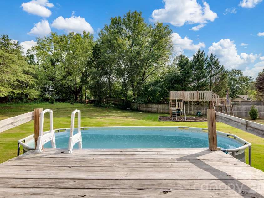 7808 Biddstone Court, Charlotte, NC 28226.  MLS# CAR4414783, YatesRealty ID 45992. 
