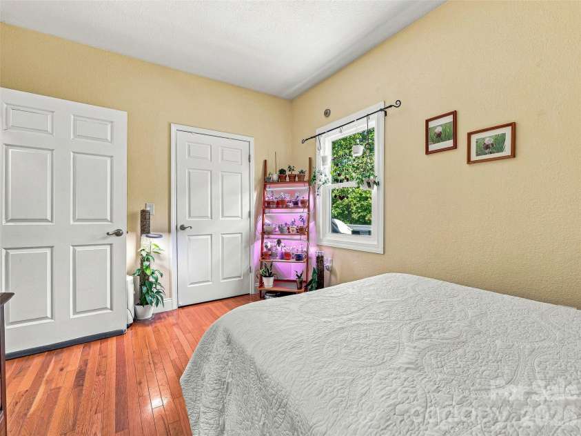 524 Lookout Drive, Pisgah Forest, NC 28768.  MLS# CAR4416154, YatesRealty ID 45993. Natural light!