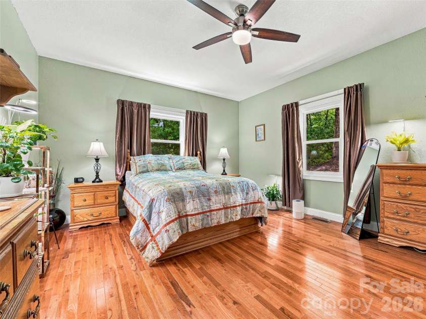 524 Lookout Drive, Pisgah Forest, NC 28768.  MLS# CAR4416154, YatesRealty ID 45993. Primary ensuite