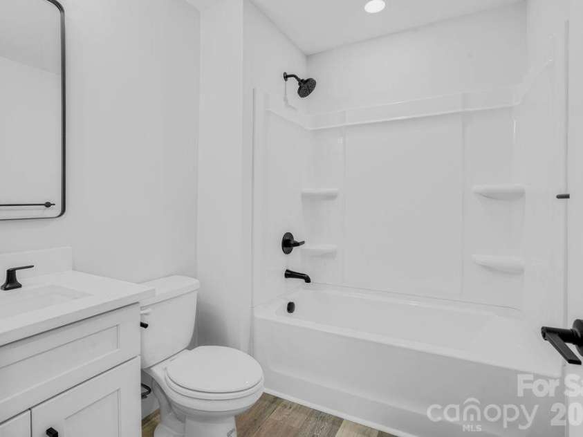206 Prospect Street, Lenoir, NC 28645.  MLS# CAR4417008, YatesRealty ID 45996. 