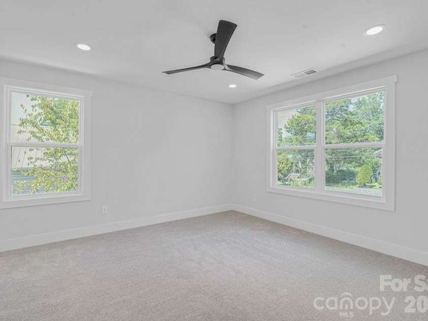 206 Prospect Street, Lenoir, NC 28645.  MLS# CAR4417008, YatesRealty ID 45996. 