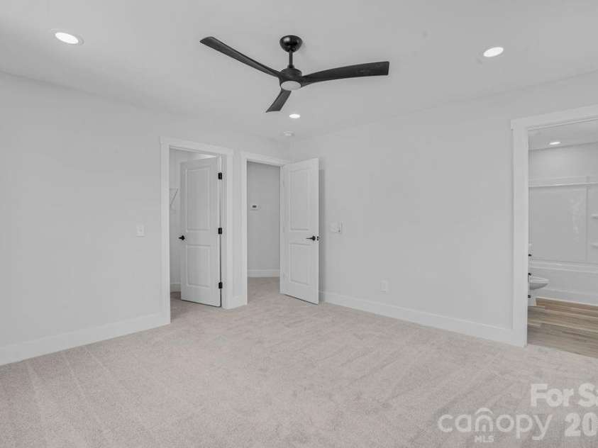 206 Prospect Street, Lenoir, NC 28645.  MLS# CAR4417008, YatesRealty ID 45996. 