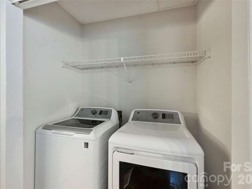 7224 Canyon Drive, Charlotte, NC 28262.  MLS# CAR4414984, YatesRealty ID 45997. 