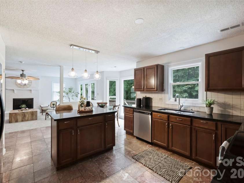 7224 Canyon Drive, Charlotte, NC 28262.  MLS# CAR4414984, YatesRealty ID 45997. 