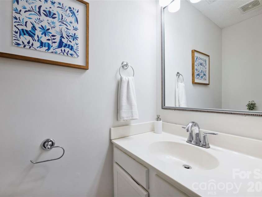 7224 Canyon Drive, Charlotte, NC 28262.  MLS# CAR4414984, YatesRealty ID 45997. 