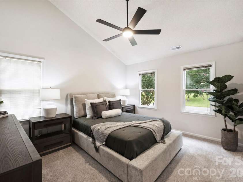 7224 Canyon Drive, Charlotte, NC 28262.  MLS# CAR4414984, YatesRealty ID 45997. 