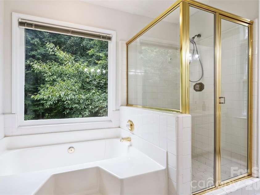 7224 Canyon Drive, Charlotte, NC 28262.  MLS# CAR4414984, YatesRealty ID 45997. 
