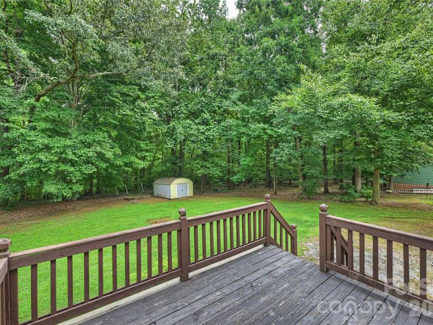 7224 Canyon Drive, Charlotte, NC 28262.  MLS# CAR4414984, YatesRealty ID 45997. 