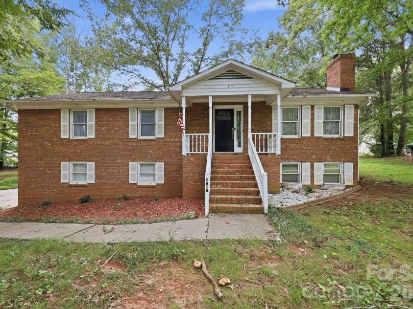 3707 Welcome Arcadia Road, Lexington, NC 27295.  MLS# CAR4417014, YatesRealty ID 45998. 