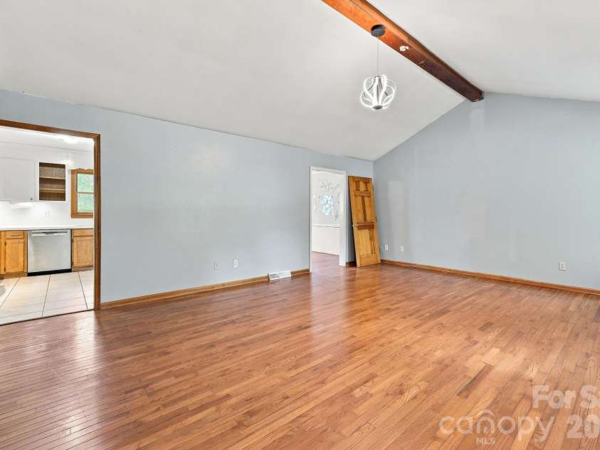 3707 Welcome Arcadia Road, Lexington, NC 27295.  MLS# CAR4417014, YatesRealty ID 45998. 