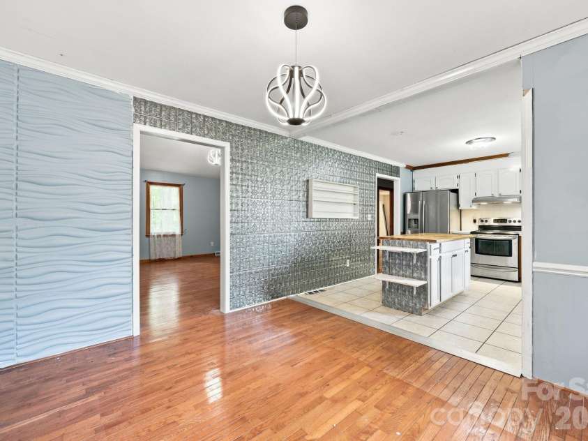 3707 Welcome Arcadia Road, Lexington, NC 27295.  MLS# CAR4417014, YatesRealty ID 45998. 