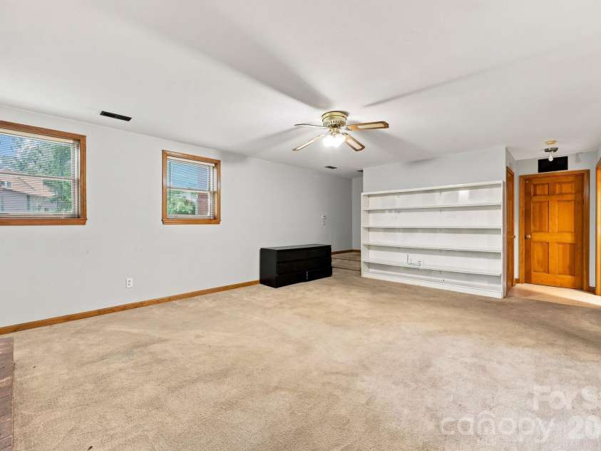 3707 Welcome Arcadia Road, Lexington, NC 27295.  MLS# CAR4417014, YatesRealty ID 45998. 