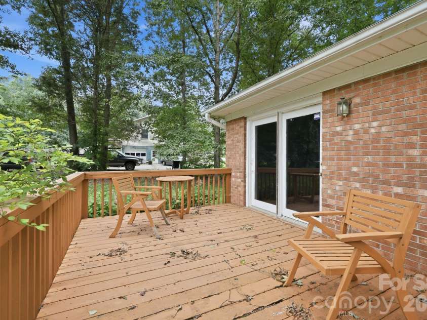 3707 Welcome Arcadia Road, Lexington, NC 27295.  MLS# CAR4417014, YatesRealty ID 45998. 