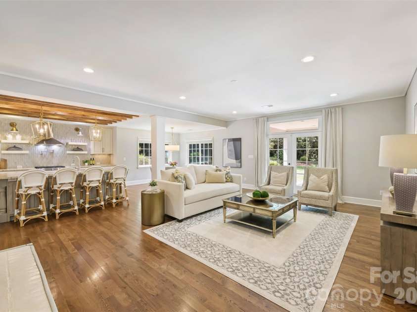 3942 Barclay Downs Drive, Charlotte, NC 28209.  MLS# CAR4409460, YatesRealty ID 45999. 