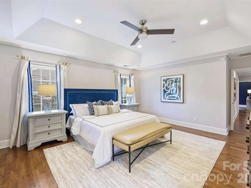 3942 Barclay Downs Drive, Charlotte, NC 28209.  MLS# CAR4409460, YatesRealty ID 45999. 