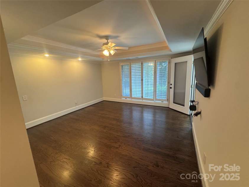 4909 Torrey Pines Court, Charlotte, NC 28226.  MLS# CAR4284066, YatesRealty ID 46. Owners suite