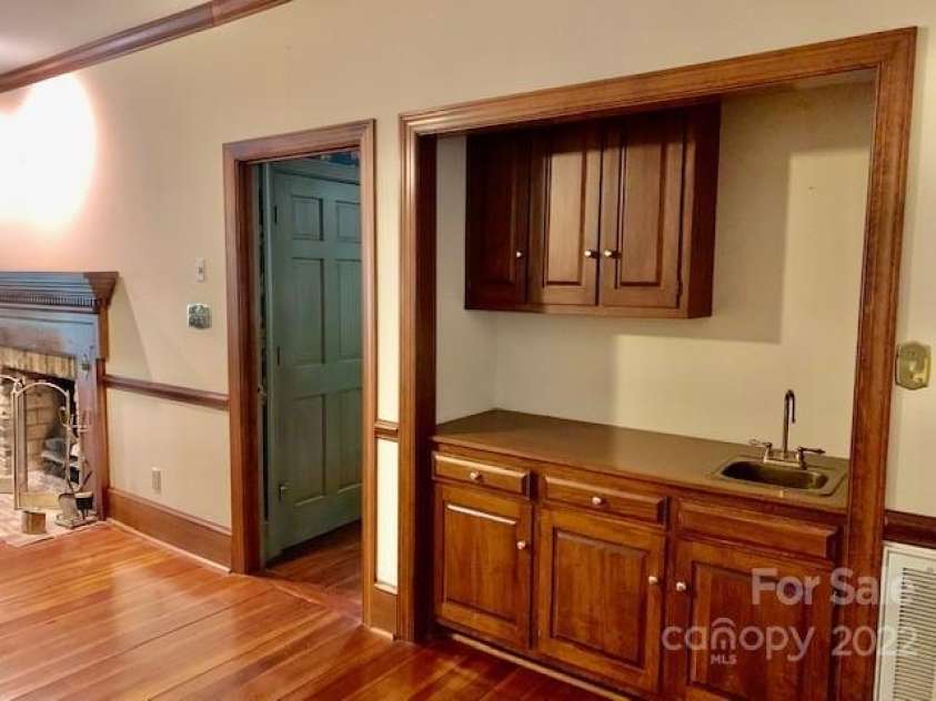 298 Shadowbrooke Lane, Mooresville, NC 28117.  MLS# CAR3753279, YatesRealty ID 460. 