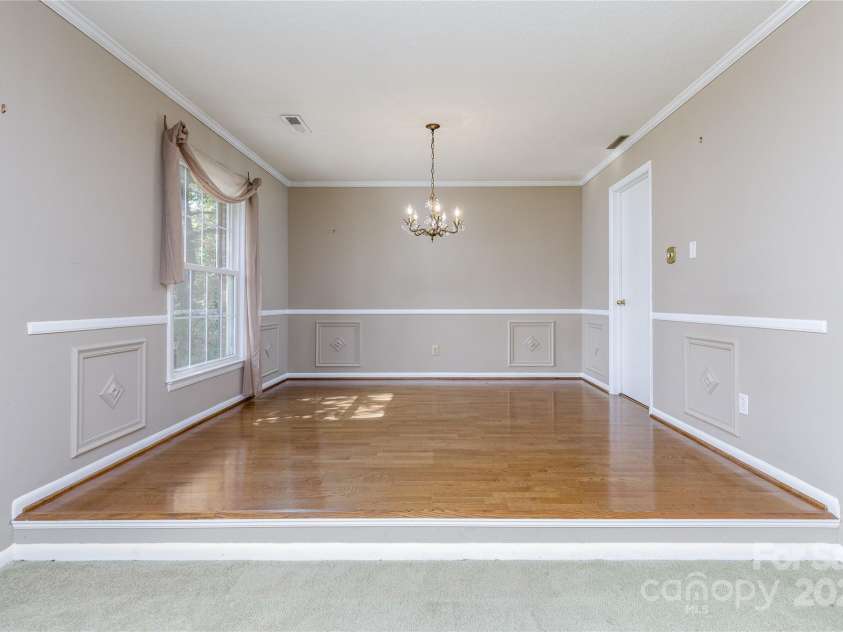 466 Shiloh Church Road, Hickory, NC 28601.  MLS# CAR4260582, YatesRealty ID 460. 