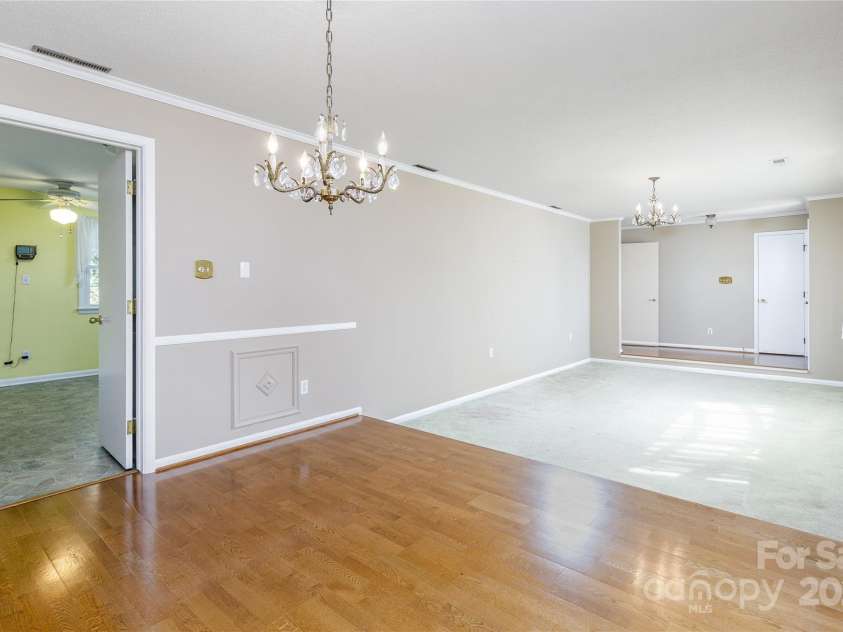 466 Shiloh Church Road, Hickory, NC 28601.  MLS# CAR4260582, YatesRealty ID 460. 