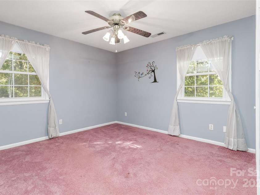 466 Shiloh Church Road, Hickory, NC 28601.  MLS# CAR4260582, YatesRealty ID 460. 