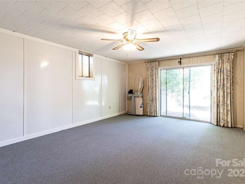 466 Shiloh Church Road, Hickory, NC 28601.  MLS# CAR4260582, YatesRealty ID 460. 