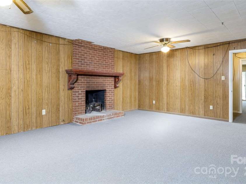 466 Shiloh Church Road, Hickory, NC 28601.  MLS# CAR4260582, YatesRealty ID 460. 