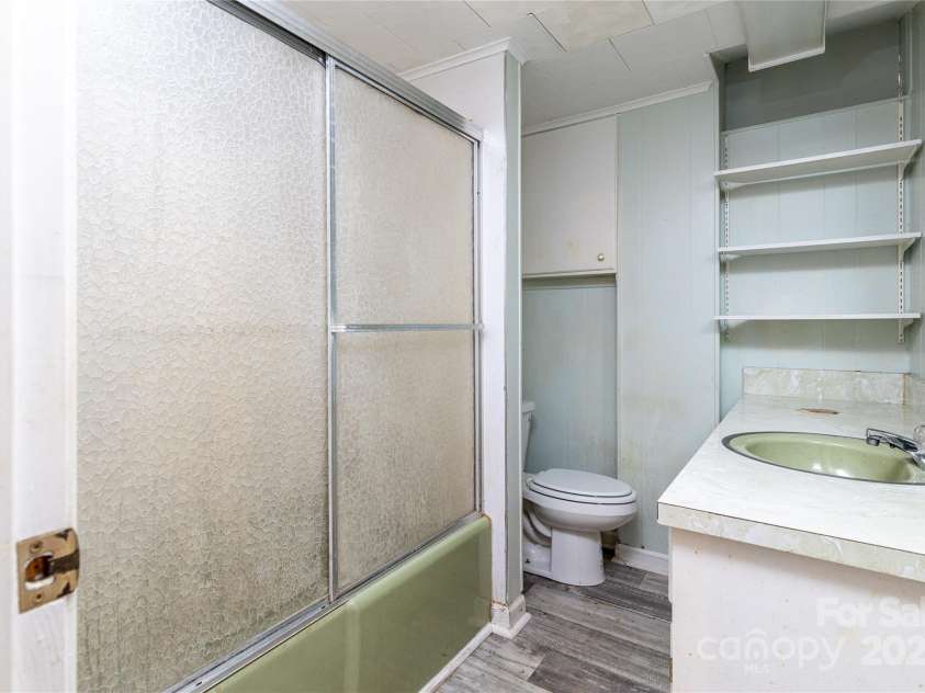 466 Shiloh Church Road, Hickory, NC 28601.  MLS# CAR4260582, YatesRealty ID 460. 