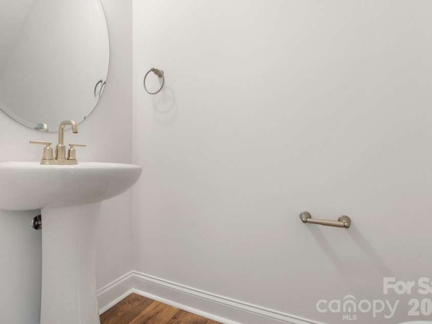 135 Cherry Springs Lane, Asheville, NC 28804.  MLS# CAR4336896, YatesRealty ID 4600. 
