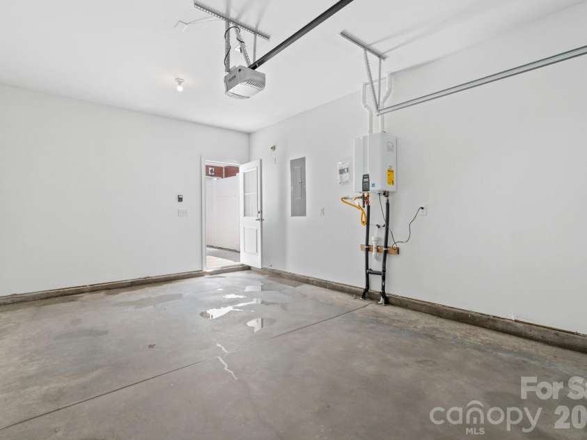 135 Cherry Springs Lane, Asheville, NC 28804.  MLS# CAR4336896, YatesRealty ID 4600. 