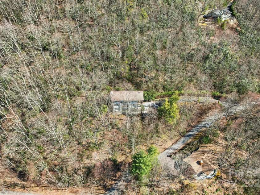 821 Summit Drive, Maggie Valley, NC 28751.  MLS# CAR4225220, YatesRealty ID 4600. 