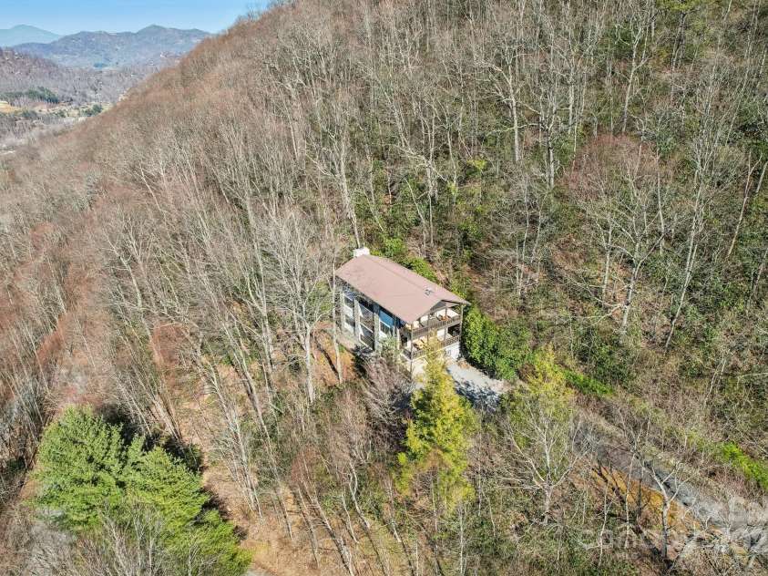 821 Summit Drive, Maggie Valley, NC 28751.  MLS# CAR4225220, YatesRealty ID 4600. 
