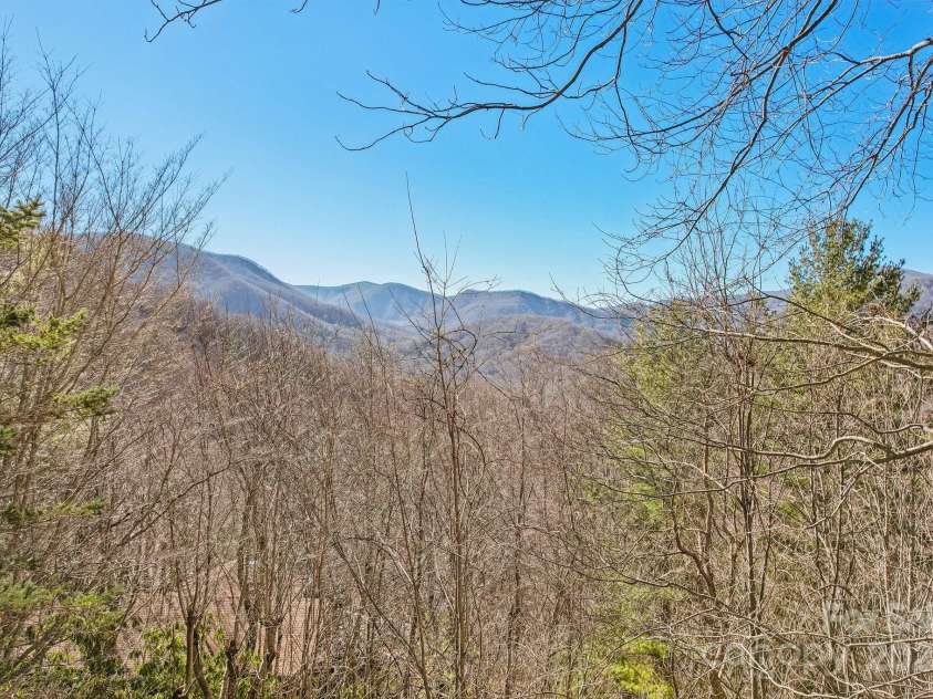 821 Summit Drive, Maggie Valley, NC 28751.  MLS# CAR4225220, YatesRealty ID 4600. 